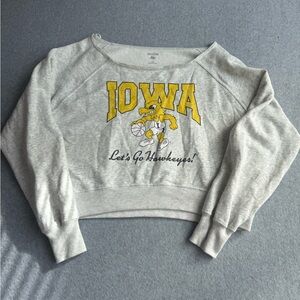 Hollister Easy Off-the-Shoulder Iowa Hawkeyes Graphic Sweatshirt XS